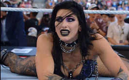 Rhea Ripley gets pinned in a stunning finish to the Women's World Title match at SummerSlam 2025
