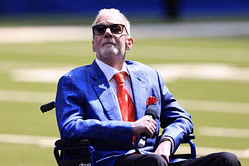 Late Colts owner Jim Irsay’s $12,000,000 Carmel estate with golf course views put for sale [Photos]