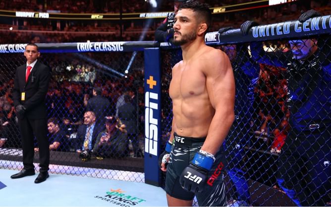 Ex-champion shares key advice for Aaron Pico after UFC 319 upset: "That little pause, guys can see"
