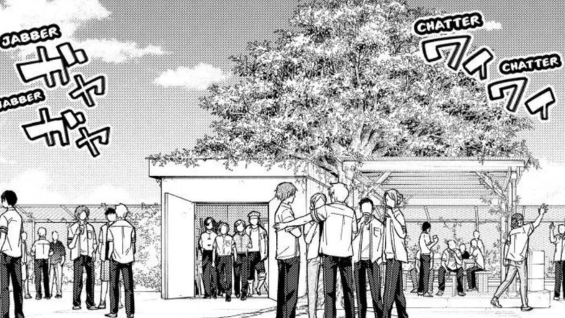 Sakura makes new friends on the rooftop in Wind Breaker Chapter 188 (Image via Kodansha)