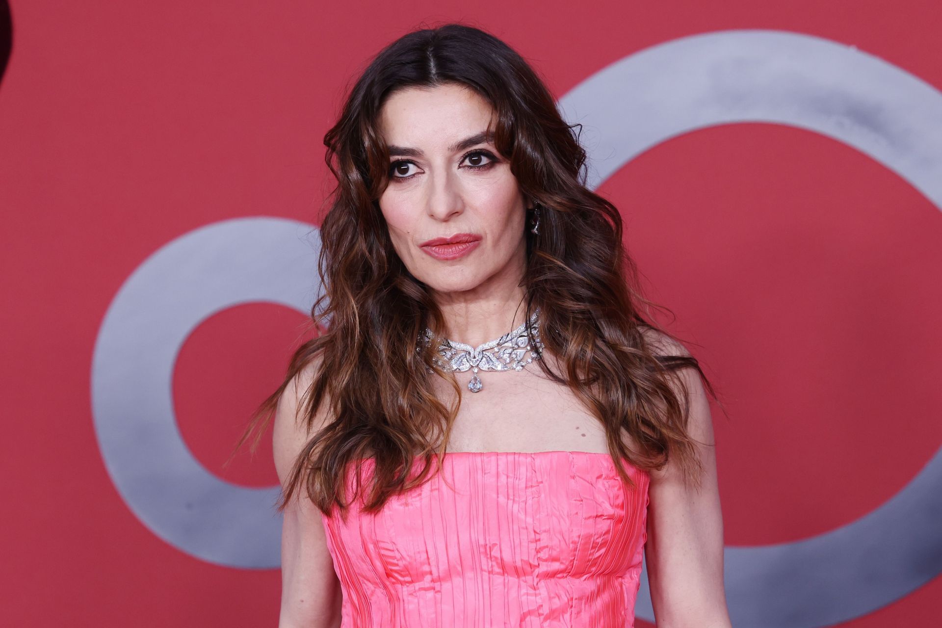 Sabrina Impacciatore stars as Esmeralda in The Paper (Image via Getty)