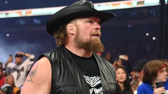 Brock Lesnar to reveal 56-year-old WWE legend personally brought him back to end John Cena? Possibility explored