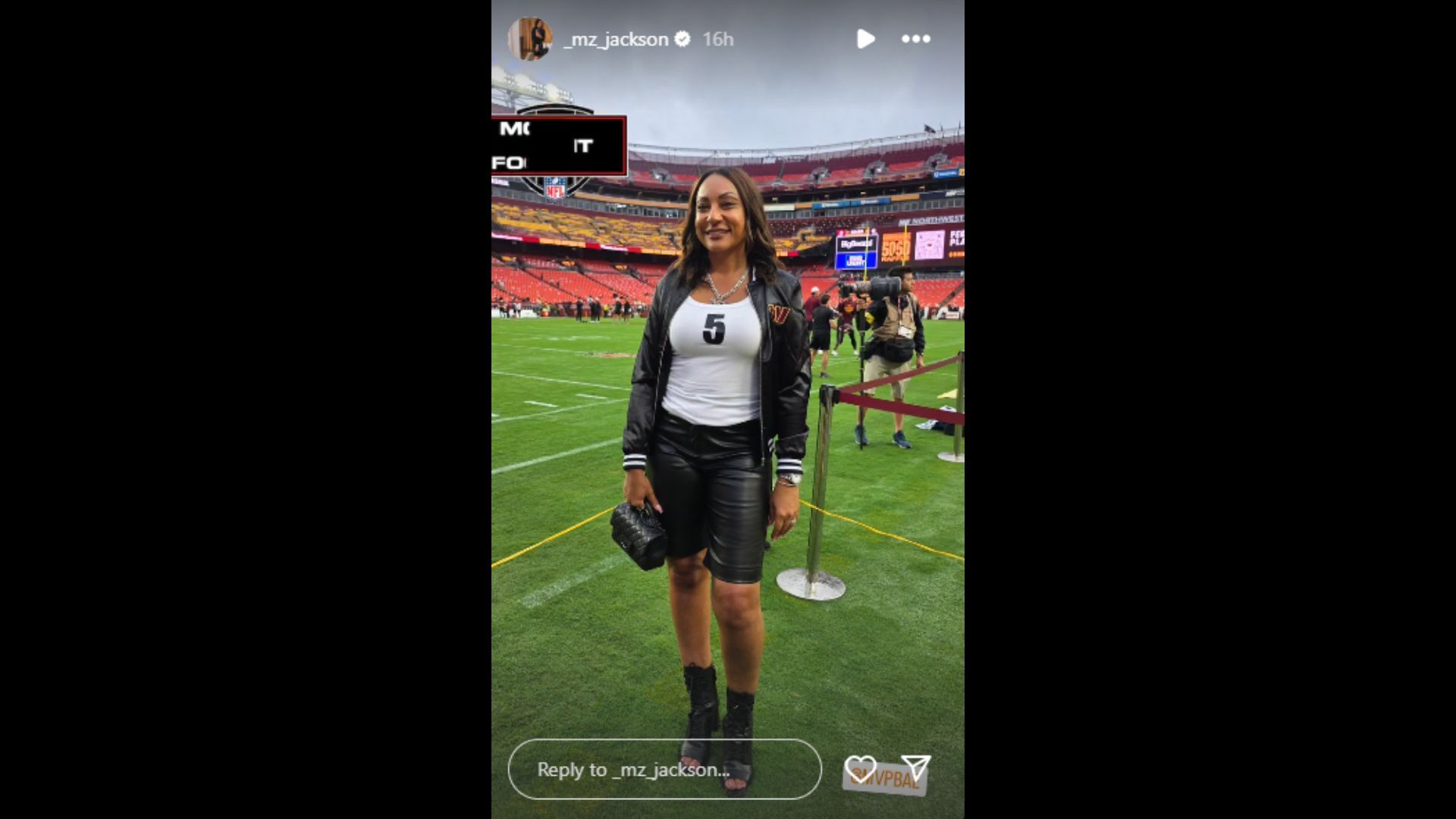 The Washington Commanders quarterback&#039;s mother, Regina Jackson&#039;s gameday outfit is turning heads. (Photo via Regina Jackson&#039;s Instagram Story)