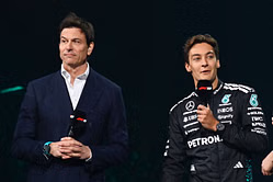 Toto Wolff issues George Russell contract update as Mercedes extension announcement continues to get delayed