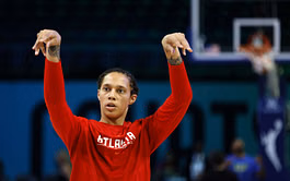Is Brittney Griner playing tonight against the Chicago Sky? Latest on Atlanta Dream star (August 7)