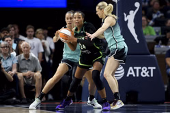 Is Napheesa Collier playing tonight against Liberty? Latest on Lynx superstar's status for blockbuster game (Aug. 19)