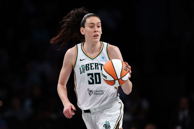 Is Breanna Stewart playing tonight against Lynx? Coach Sandy Brondello confirms Liberty superstar's status with latest update (Aug. 19)