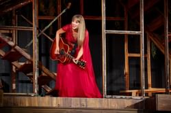"TS12 IS COMING" - Taylor Swift fans fly into a frenzy over singer's official fan page teasing their idol's potential new era