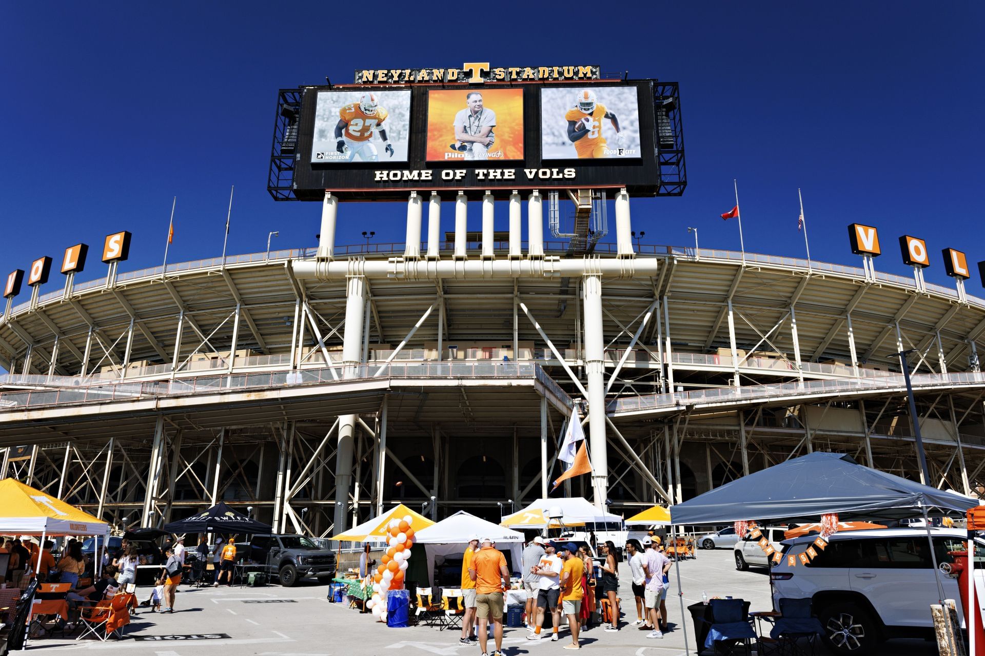 Neyland Stadium Capacity