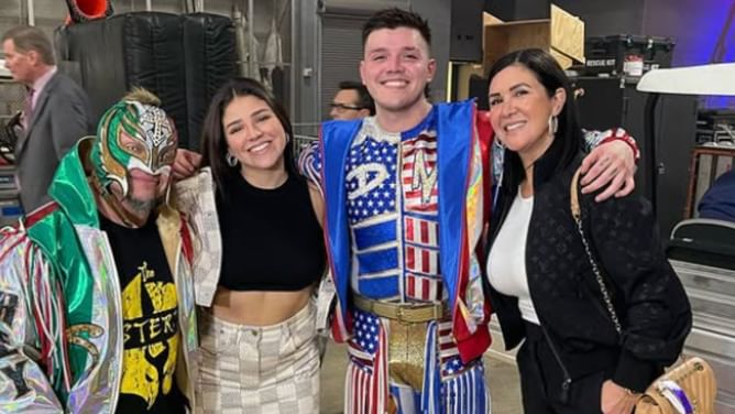 WWE legend spotted backstage with Rey Mysterio's family; Dominik Mysterio was also there