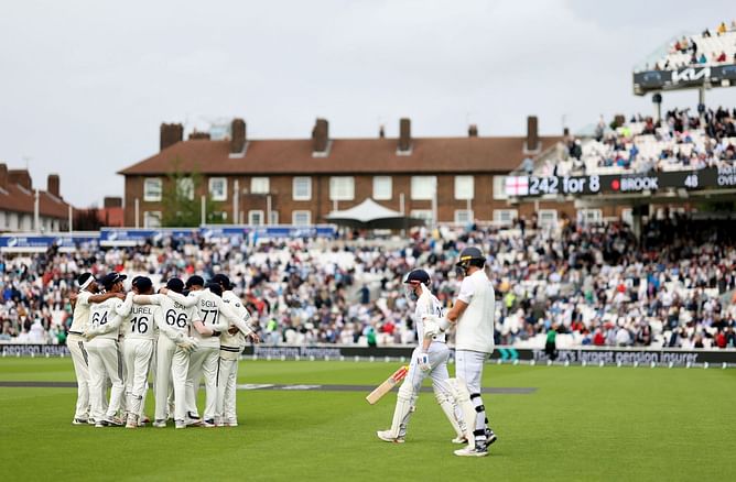 “The pressure would have been on him” - Sanjay Bangar’s massive praise for star bowler amid ENG vs IND 2025 5th Test