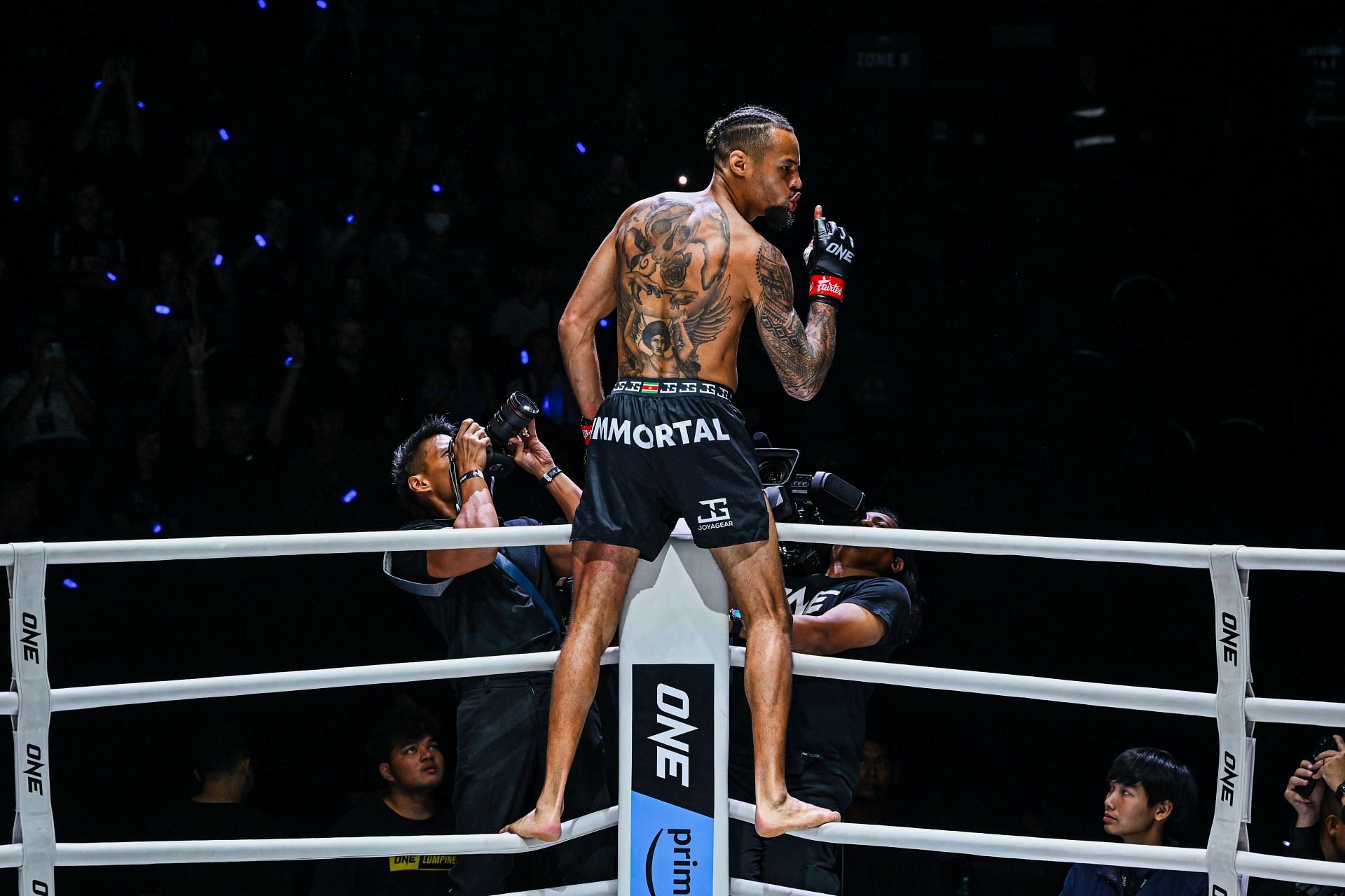 Regian Eersel (pictured) celebrates his world title win in Bangkok. [Image courtesy from ONE Championship]