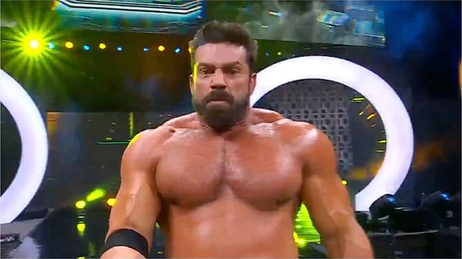 Brian Cage shows off new physique amid hiatus
