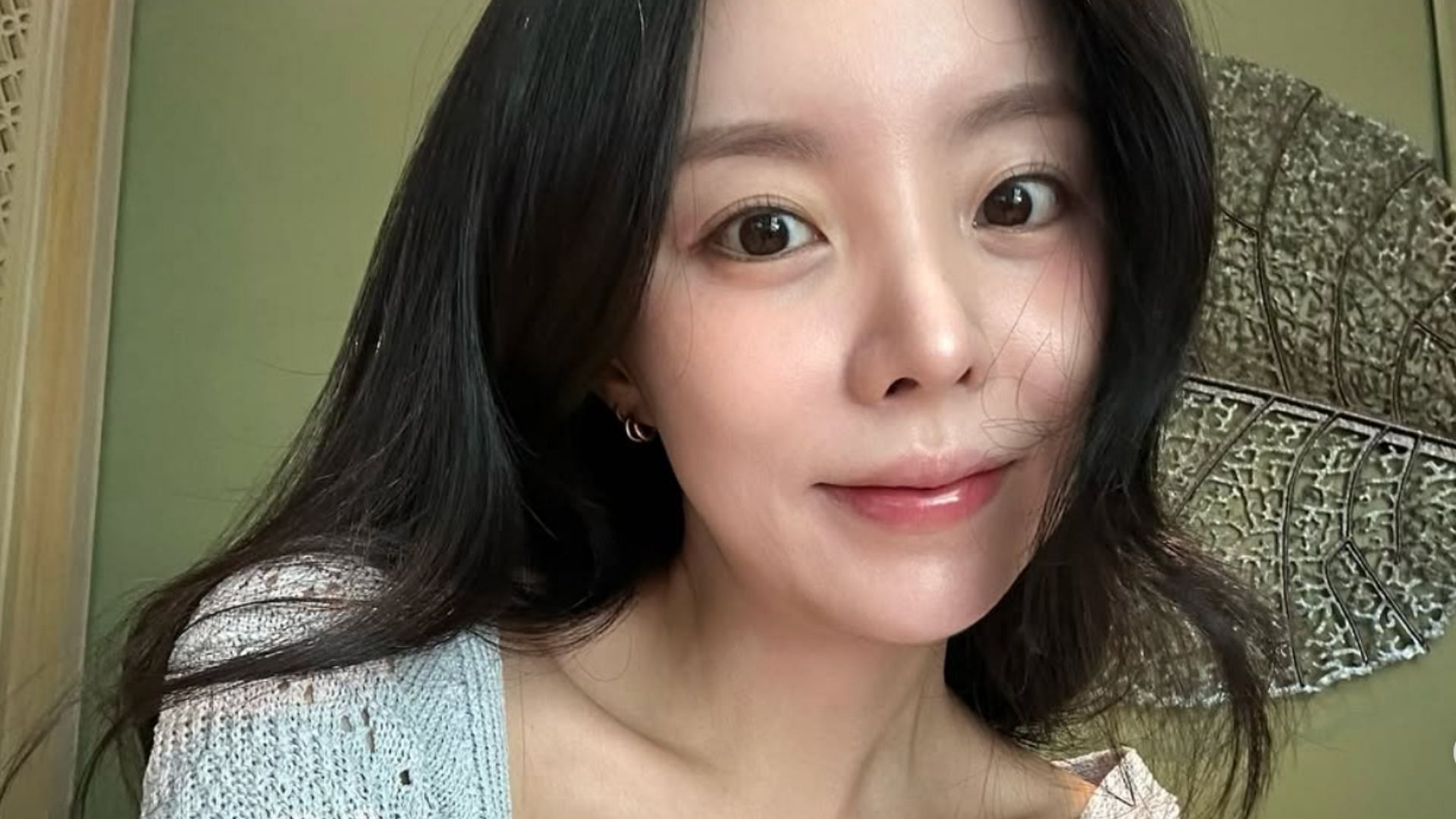 Jung Ji-woo (Image via Instagram/@mejiwoo103)
