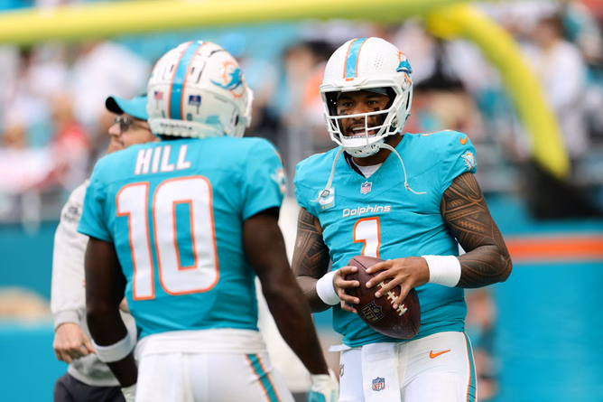 Tua Tagovailoa makes bold claim on chemistry with Tyreek Hill 17 days after publicly calling out Dolphins WR