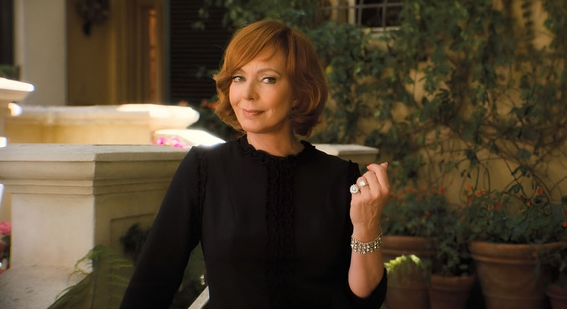 "go f*#k yourself": Jamie Lee Curtis reacts to Allison Janney’s pantless appearance on the red carpet