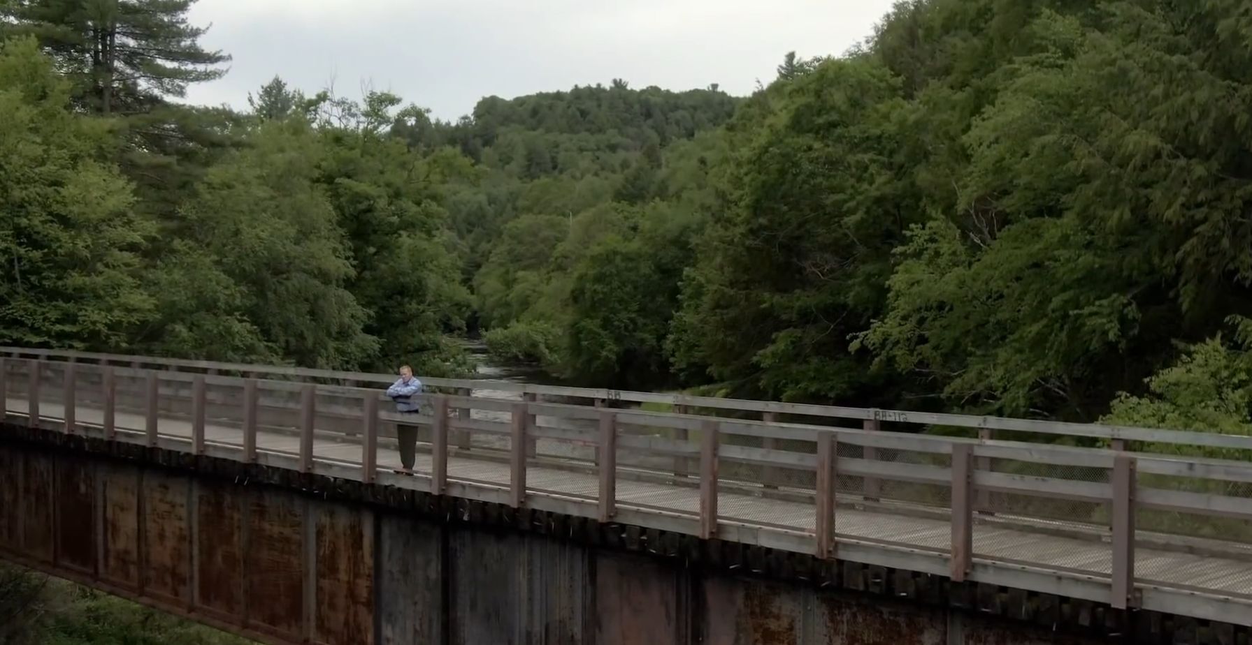 Lead Investigator Walks Through Shauna Howe Murder &amp; Crime Scene (Image via @AETV)