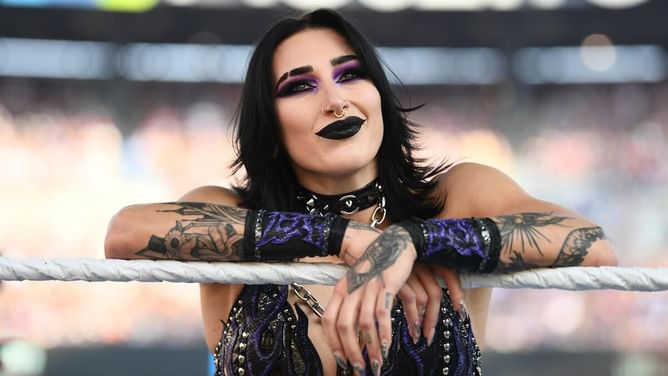 "This is kind of weird, ladies" - WWE veteran shocked with Rhea Ripley's backstage segment with popular star (Exclusive)