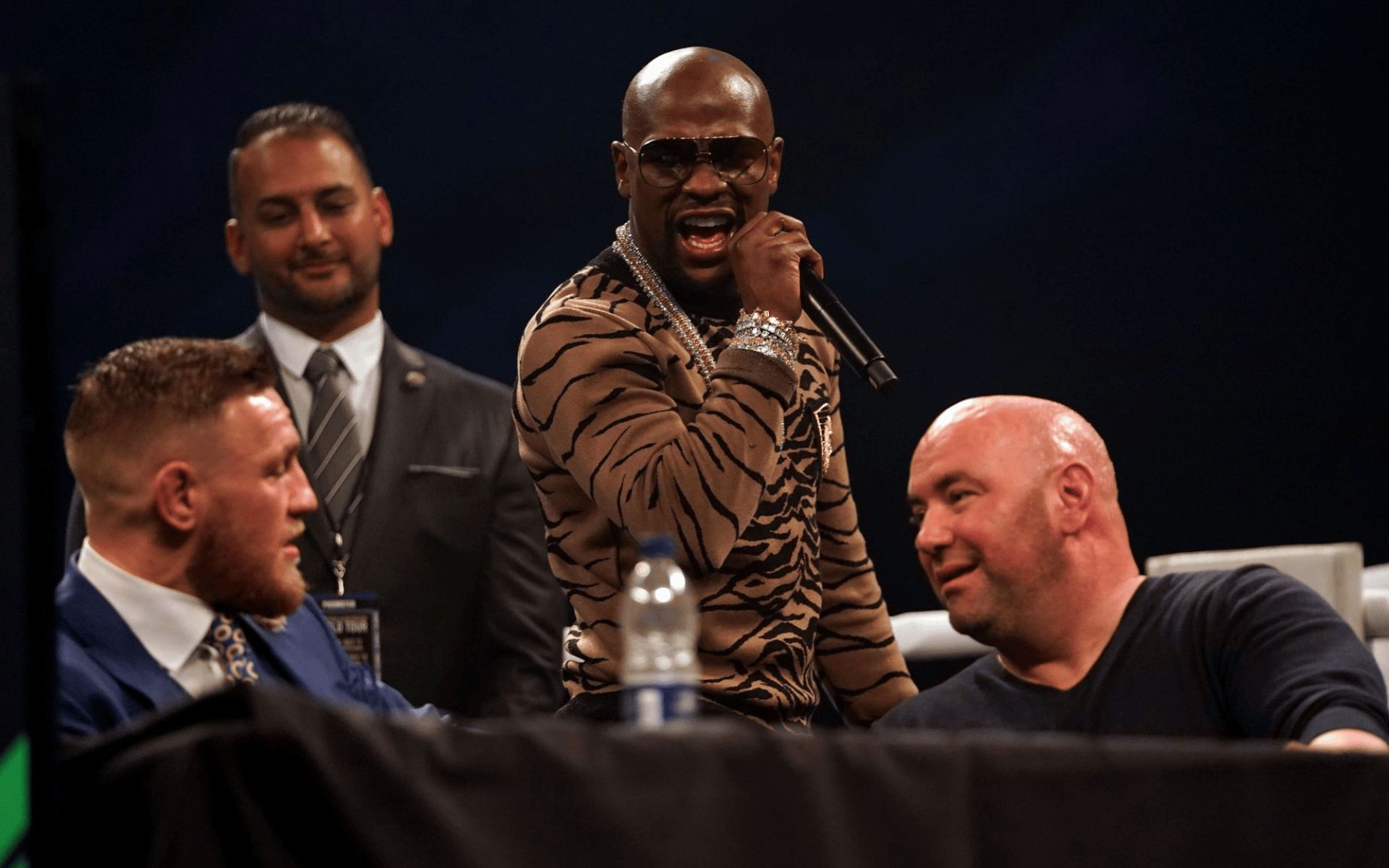 UFC legends talks about the payout of Floyd Mayweather vs. Conor McGregor fight. [Image courtesy: Getty]
