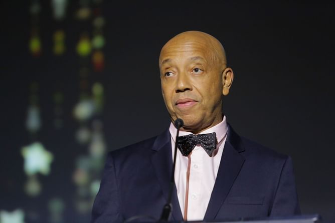 Russell Simmons says he bought “Yeezys” in Bali for $12, which are the same ones Kanye West gifted him years ago but cost much more
