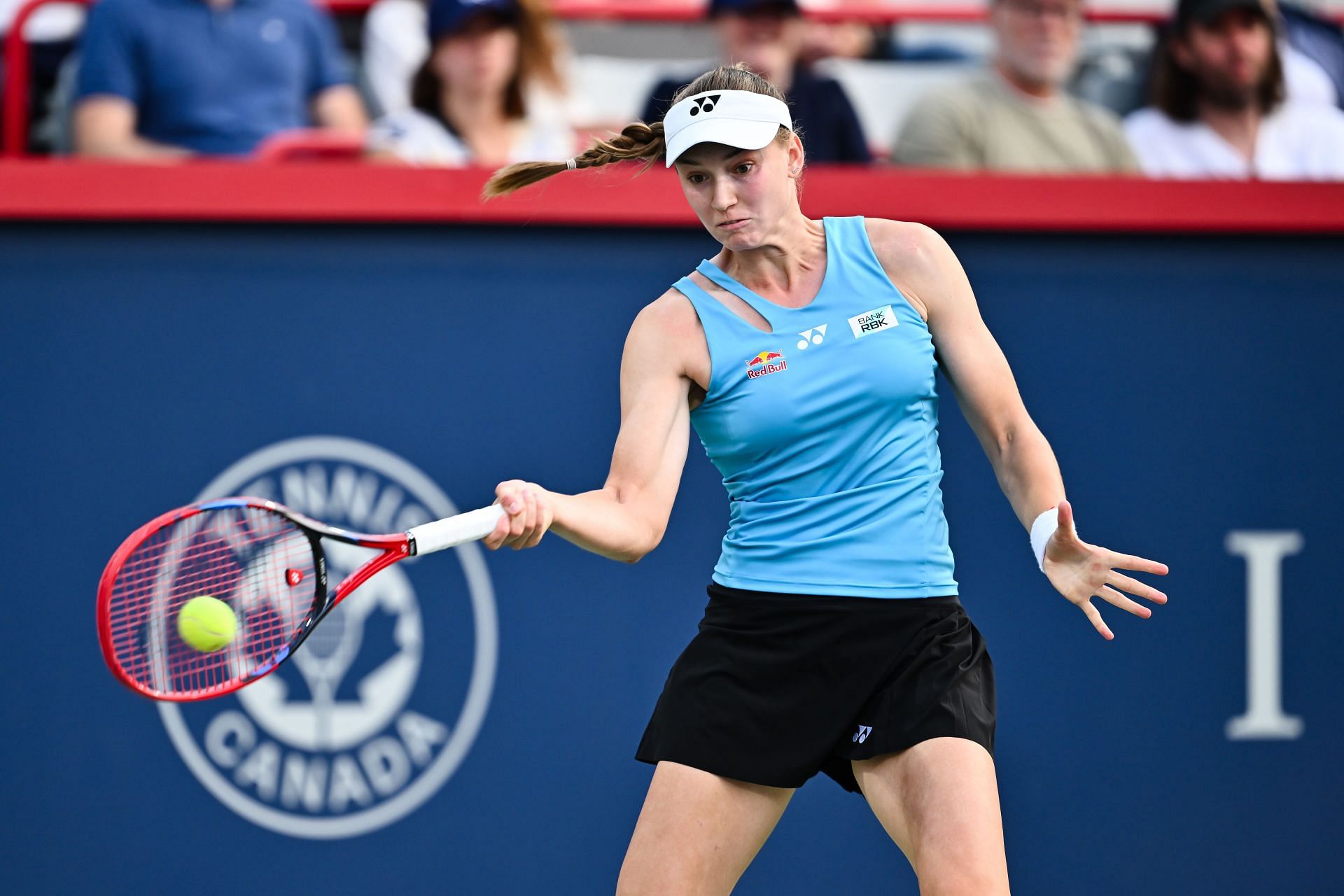 Elena Rybakina in action at the 2025 National Bank Open in Montreal (Source: Getty)