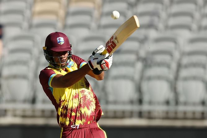 T20I मैच में बल्लेबाज ने रिटायर्ड आउट होने का लिया फैसला, पहली बार हुआ बड़ा कारनामा