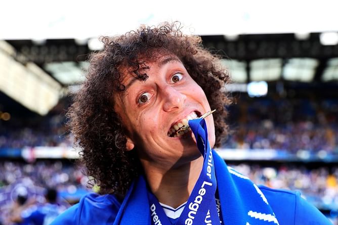 Former Arsenal and Chelsea star David Luiz completes surprise transfer to Champions League club