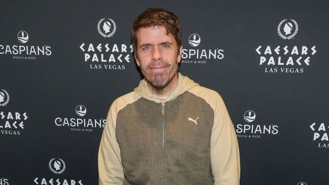 "Seriously?!?!": Perez Hilton blasts Oklahoma parents after their 11-year-old daughter gives birth without medical help