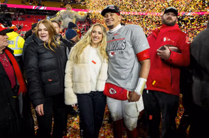 Patrick Mahomes and wife Brittany turn heads at red carpet during ESPN's "The Kingdom" premiere