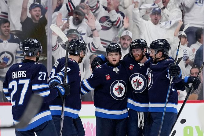 Elliotte Friedman says Jets core "really believe in themselves" despite Kyle Connor & Adam Lowry's expiring contracts