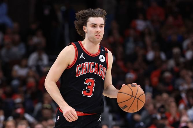 "Just let my boy go to Golden State": NBA fans react as Bulls make $80,000,000 offer to Josh Giddey amid RFA standoff