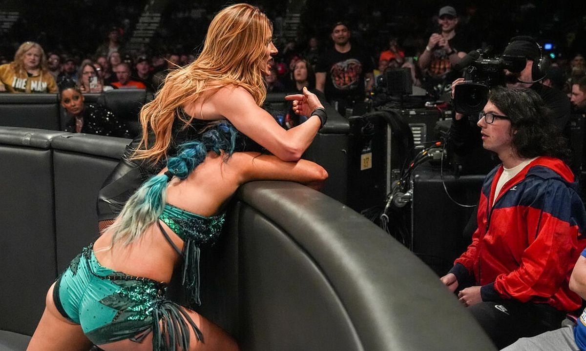Becky Lynch cussing at LJ Cleary (Lyra&#039;s fianc&eacute;) at Backlash PLE 2025. [Photo credit: WWE.com]