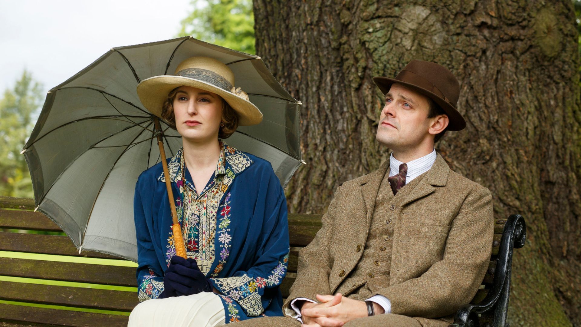 A still from Downton Abbey S6EP8 (Image via Peacock)