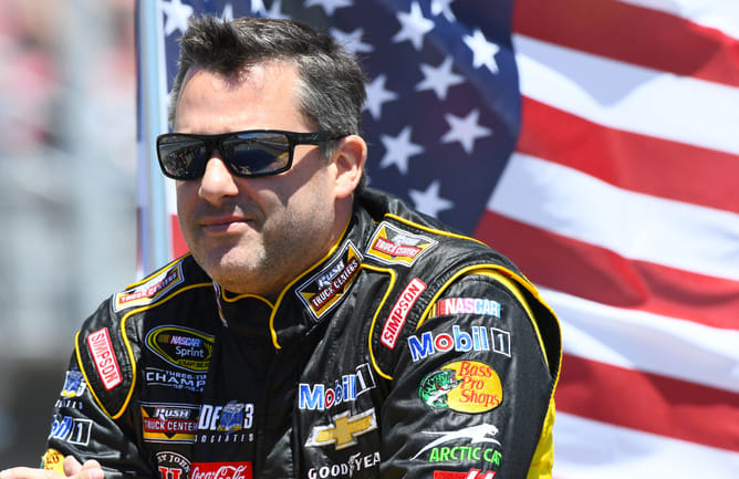 5 NASCAR drivers feat.Tony Stewart who scored the most wins in their rookie season