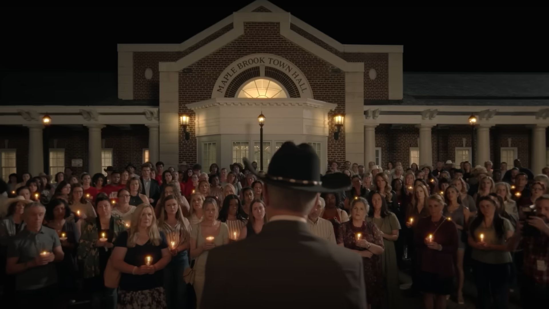 A still from The Hunting Wives (Image via YouTube/@LionsgateTelevision)