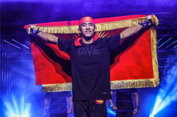 THROWBACK: Akbar Abdullaev ends ONE Championship debut in 44 seconds