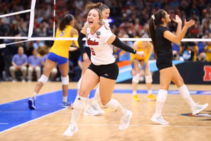 "Good teams are not going to go down easy" - Laney Choboy explains how Nebraska Volleyball regrouped after Pitt’s third-set surge at AVCA First Serve