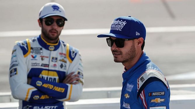 WATCH: Kyle Larson’s incredible save after contact with Chase Elliott at Iowa Cup race