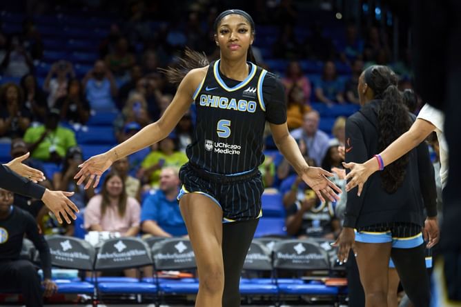 4× WNBA All-Star drops one-word reaction to Angel Reese chasing down her Chicago Sky franchise record amid rumors of being recruited by former team