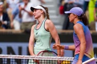 Elena Rybakina (left) and Iga Swiatek (right) at the 2025 French Open (Source: Getty)