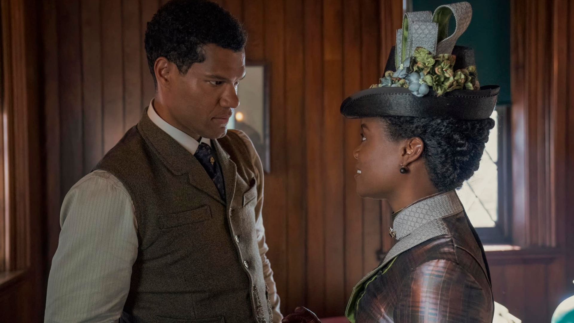 Peggy is the secretary of Agnes van Rhijn (Image via Official Facebook Page)