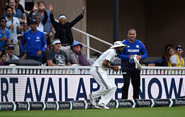 Mohammed Siraj's error costs India as he touches the rope after taking Harry Brook's catch on Day 4 of ENG vs IND 2025 5th Test [Watch]