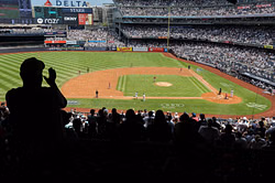 5 teams drawing the biggest crowds in 2025 MLB season ft. Yankees at third