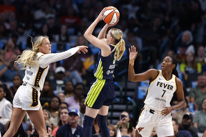 "Had her dancing out there": WNBA fans mock Sophie Cunningham as Paige Bueckers bamboozles Fever guard
