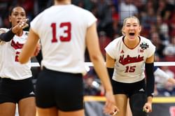 “Those are the girls that you watch and you look up to” - Andi Jackson describes Nebraska Volleyball alumni match as ‘full circle’ moment