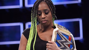 Naomi & 3 other current stars who were forced to vacate their Women’s Championship in WWE