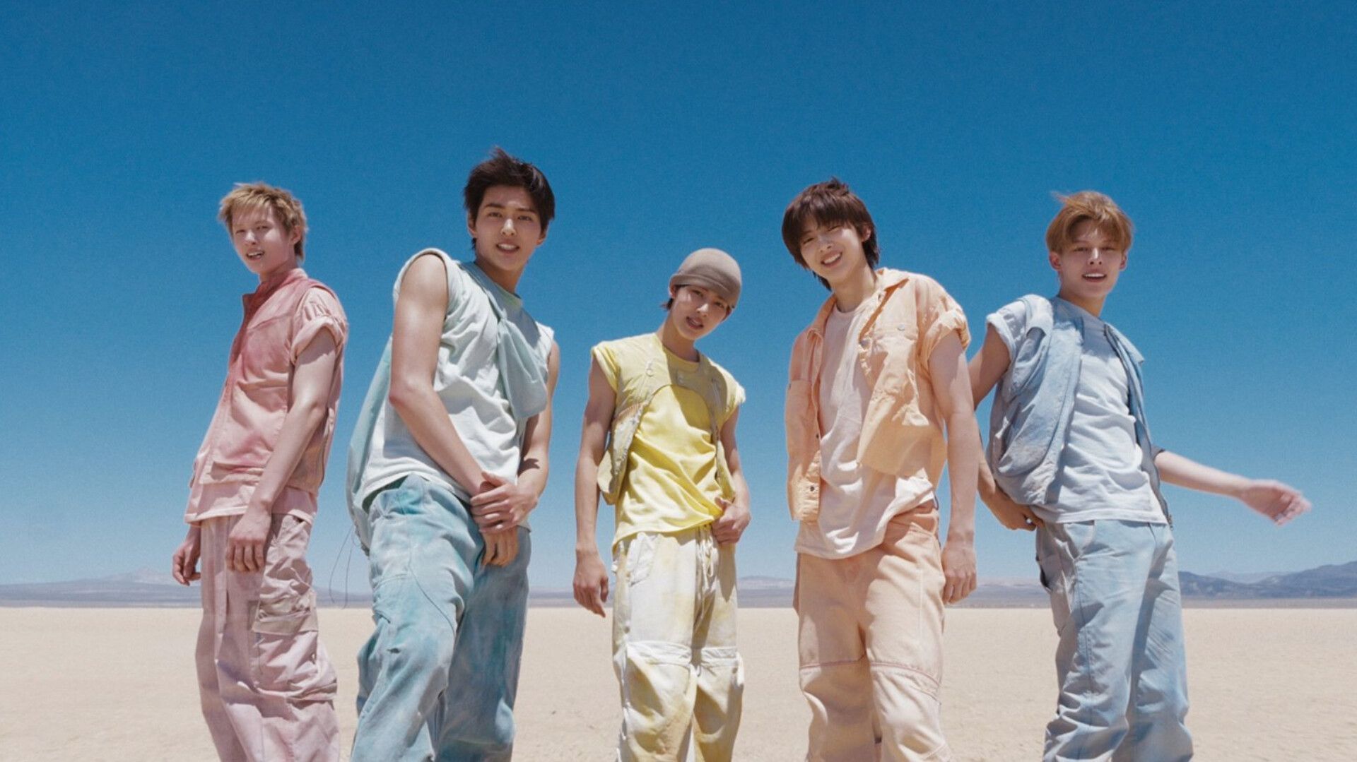 All five members of the New boy group (Image via X/@cortis_bighit)
