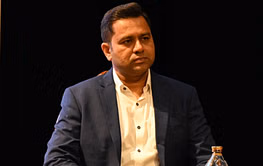 "Us se panga nahi lene ka hai" - Aakash Chopra reveals name of legendary batter India were afraid to sledge