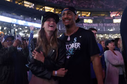 Julio Rodriguez's girlfriend Jordyn Huitema drops 1-word reaction to Sofia Huerta breaking NWSL record