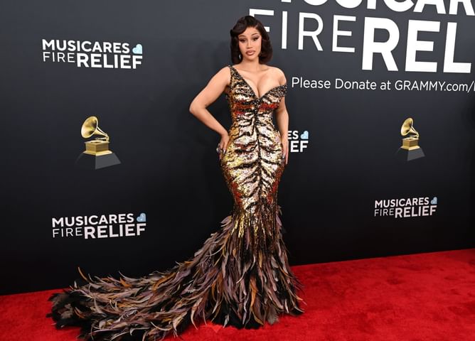 "Leave the classics alone": Internet reacts to Cardi B singing "My Heart Will Go On" by Celine Dion in the ocean
